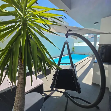 Garden Priv Heated Pool, Near Beach, Lisbon Villa