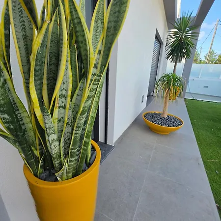 Villa Garden Priv Heated Pool, Near Beach, Lisbon