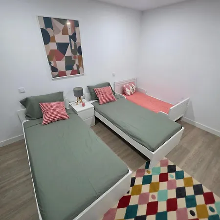 Villa Garden Priv Heated Pool, Near Beach, Lisbon