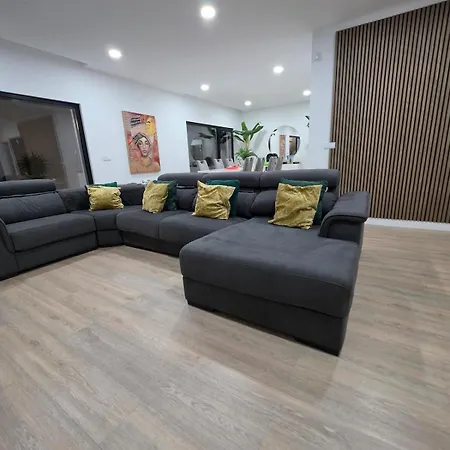 Garden Priv Heated Pool, Near Beach, Lisbon Villa *